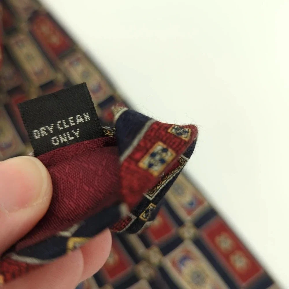 PIERRE Balmain Paris All Silk Regal Print Neck Tie Classic Retro Made in the USA